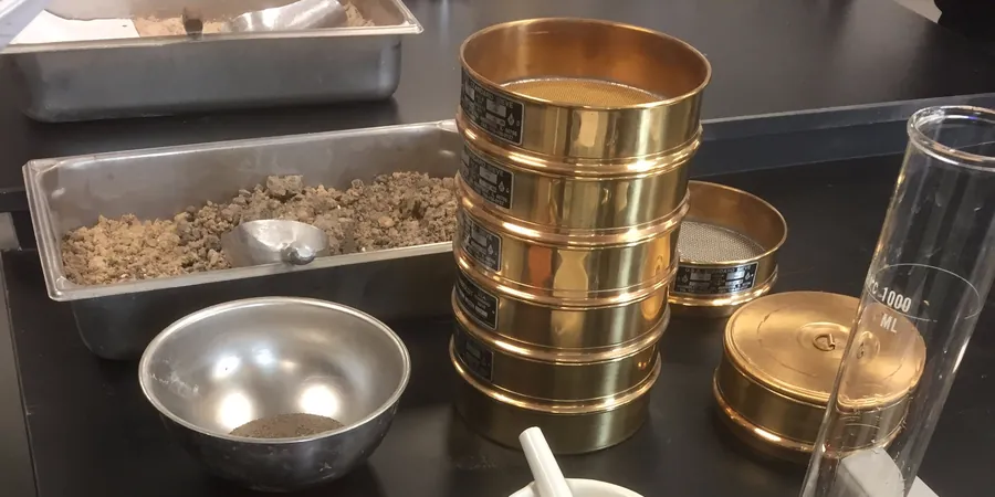 Laboratory Grain Size Analysis — Sieve & Hydrometer in Oakville